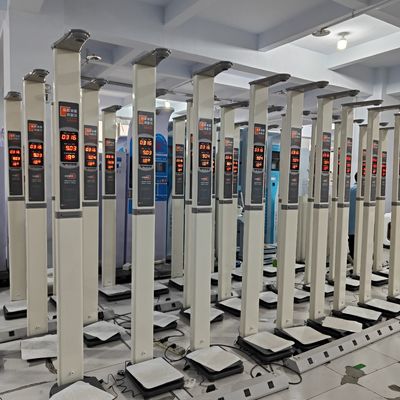 Ιατρικό Κέντρο Λευκή υπερηχητική κλίμακα ύψους και βάρους με πολυγλωσσική οθόνη