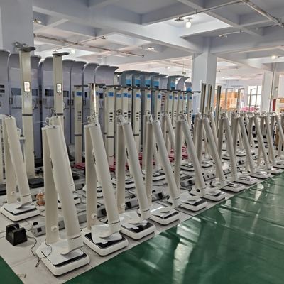 Ιατρική κλίμακα με εύρος μέτρησης ύψους 0-200 εκατοστά και προαιρετική ανάλυση σωματικού λίπους