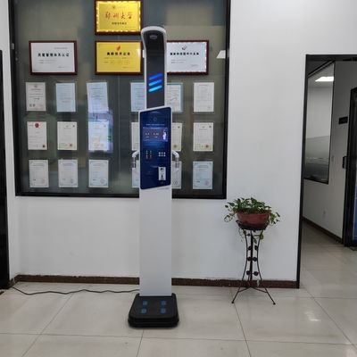 OEM ODM BMI Μηχανή για το ύψος Βάρος Τεχνική σύνθεση σώματος Συνολικό μέγεθος 43*61*240cm