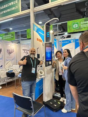 AC100-240v τροφοδοσία έξυπνος αναλυτής σώματος για ακριβή μέτρηση βάρους και ύψους