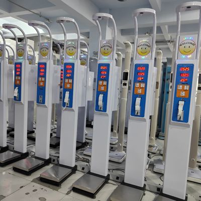 Ανθεκτικό κέρμα Χρησιμοποιούμενο ύψος σώματος βάρος BMI μηχανή ζύγισης ζυγίσματος με υποστήριξη OBM