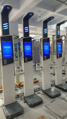 19 ιντσών Android Health Kiosk Χάλυβα Κέντρο Υγείας BMI Μηχανή με ανάλυση σωματικού λίπους