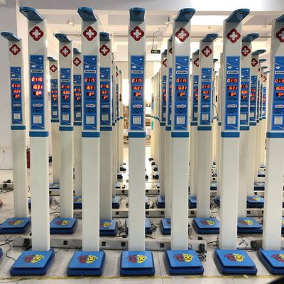 Ηλεκτρονική συσκευή με LED οθόνη με λειτουργία νομίσματος για τη μέτρηση του σωματικού βάρους